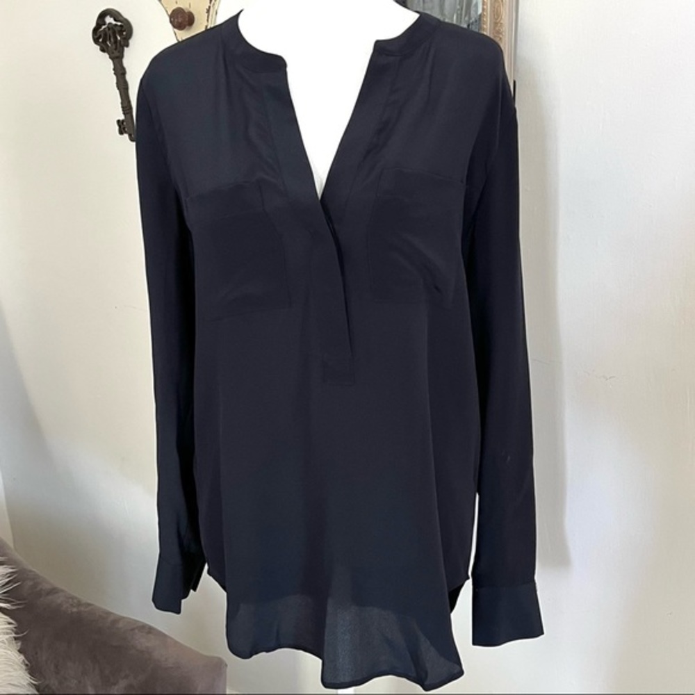 Ann Taylor Silk Navy Blue Blouse Small with pockets V-neck